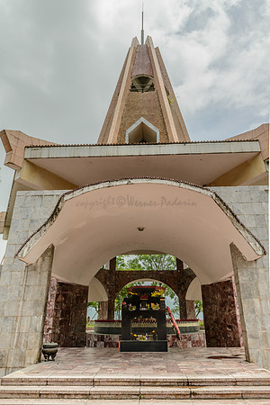 Hòa Bình Dam Memorial
