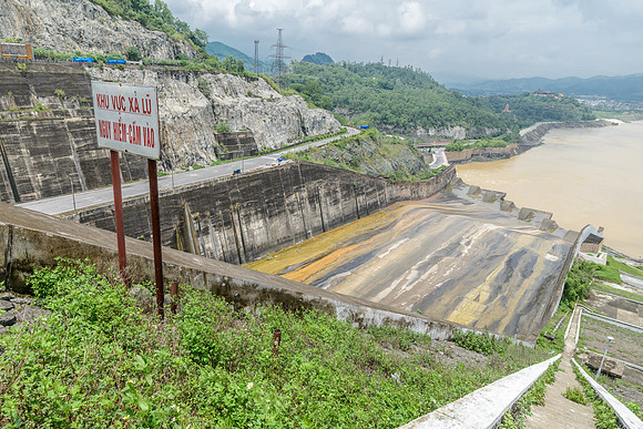 Hòa Bình Dam and Hydropower Station