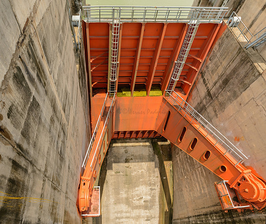 Hòa Bình Dam Gates