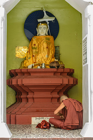 Shwedagon Pagoda