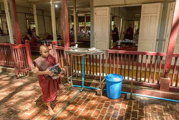 Meal-time at U-Bein Monastery