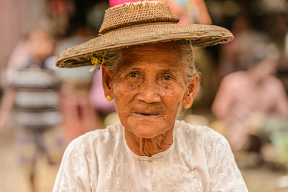 At the market in Mawlaik