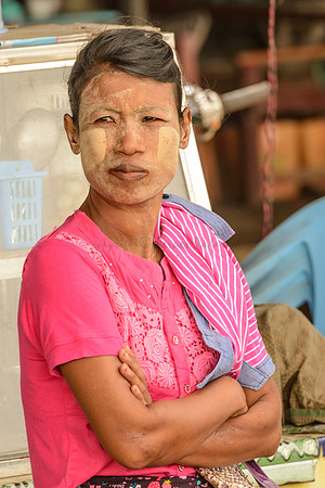 At the market in Mawlaik